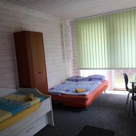 شقة Rekreacni Chatka / Tiny House Františkovy Lázně المظهر الخارجي الصورة